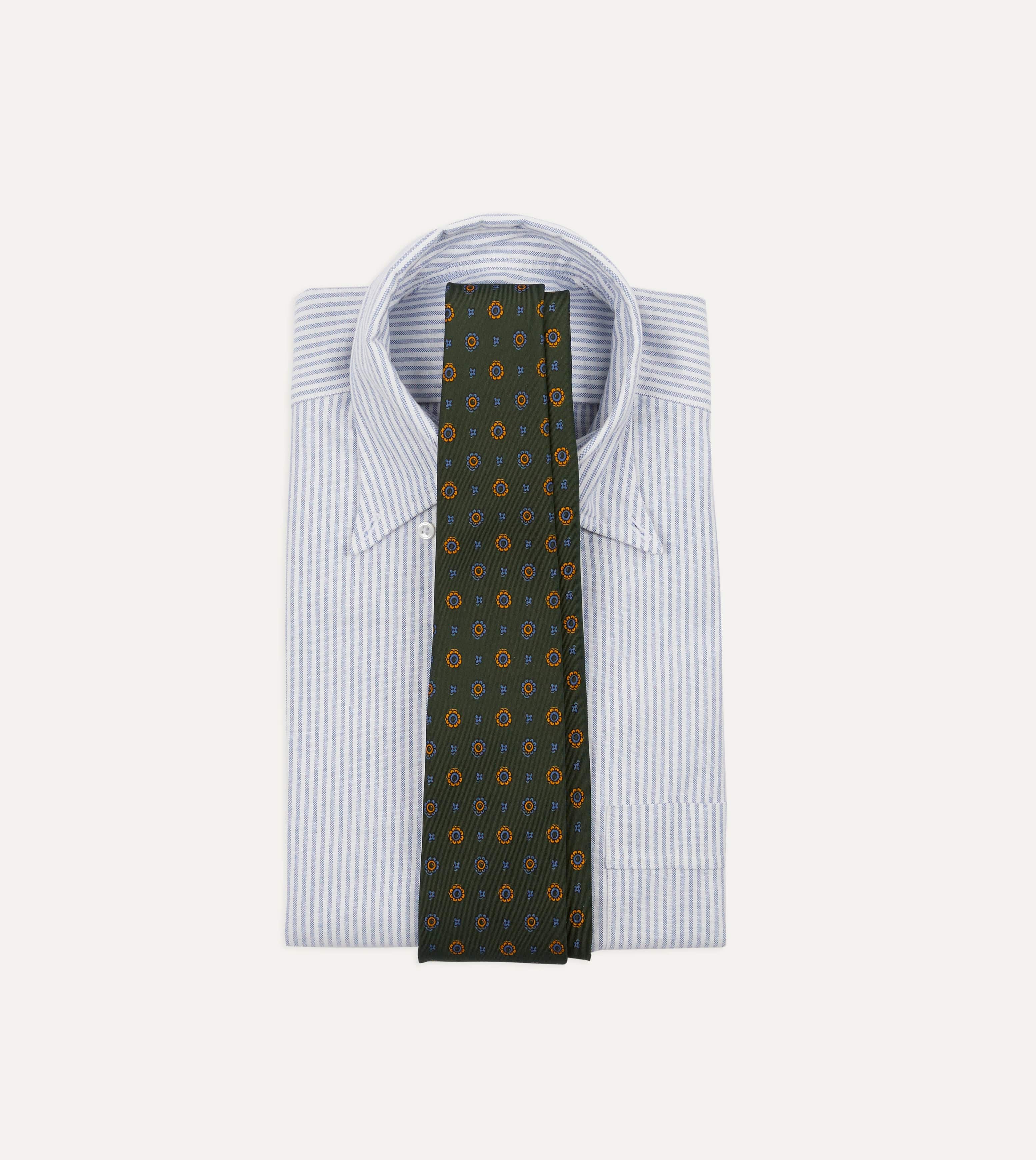 Green Medallion Print 36oz Madder Silk Self Tipped Tie - Image 2