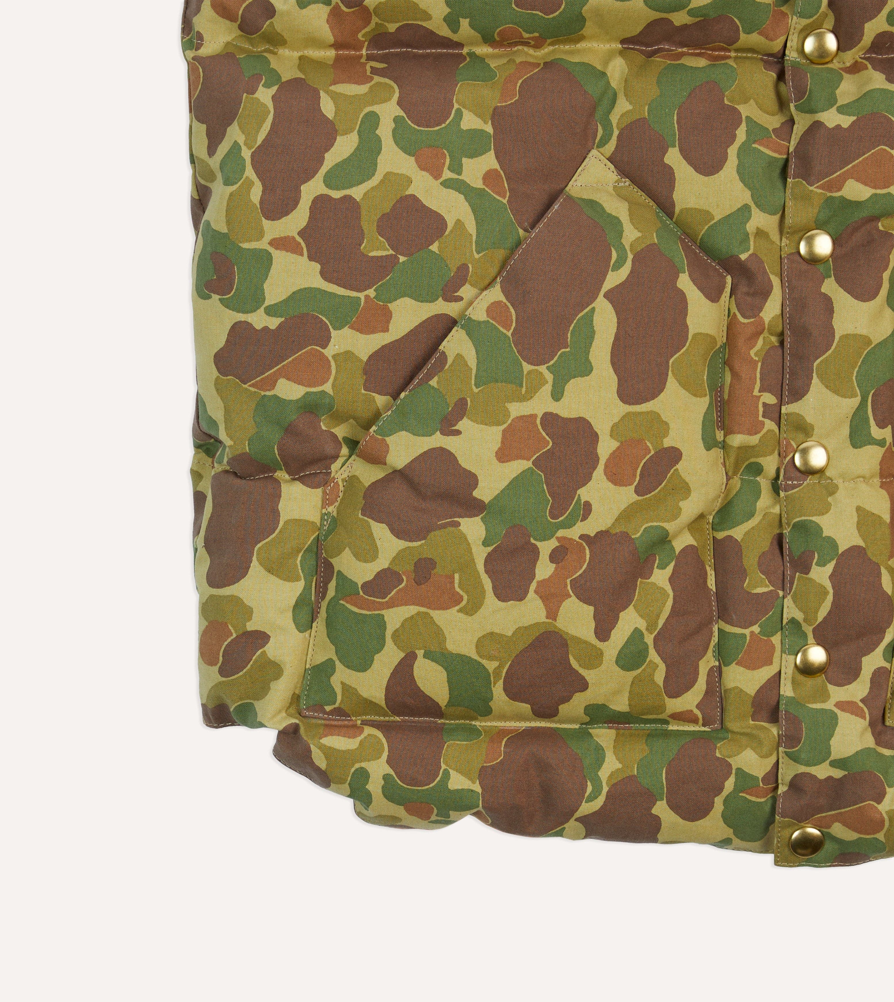 Rocky Mountain Featherbed for Drake's Camo Ripstop Cotton Christy Down Vest - Image 5