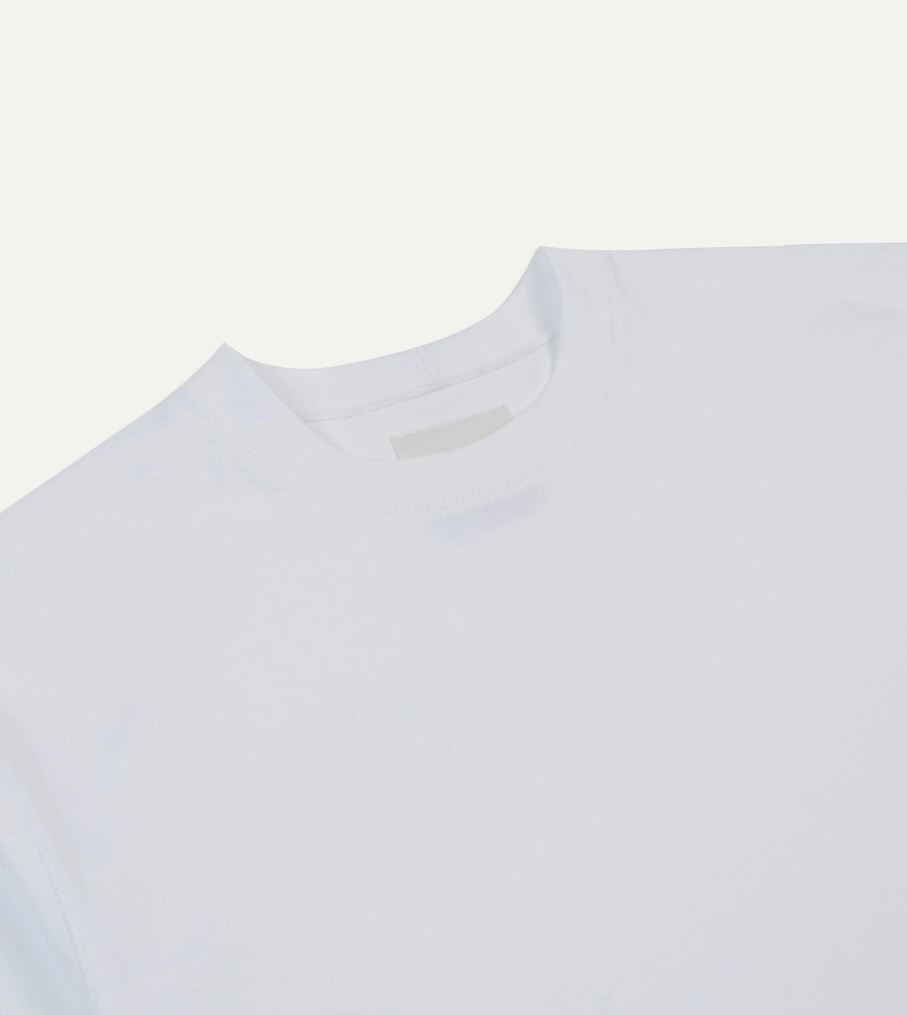 White Horseshoe Embroidered Crew Neck Hiking T-Shirt - Image 4